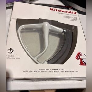 🌙 B151 KitchenAid White and Gray Tilt-Head Beater